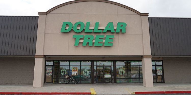 In A Fight For Healthier Food, Fort Worth Is Fending Off Dollar Stores