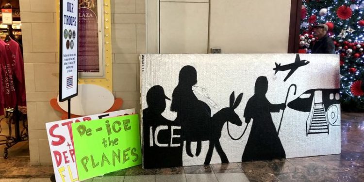 El Paso Airport Protesters Call To End Deportation Flights