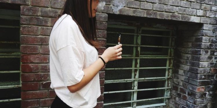 CDC Confirms A THC Additive, Vitamin E Acetate, Is The Culprit In Most Vaping Deaths