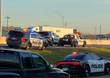 Deadly auto-pedestrian collision closes IH-35 northbound in San Marcos