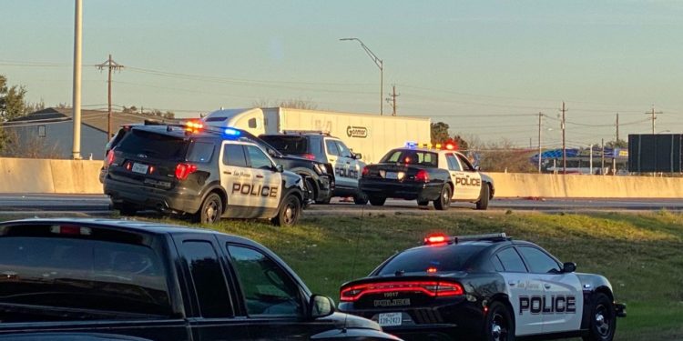 Deadly auto-pedestrian collision closes IH-35 northbound in San Marcos