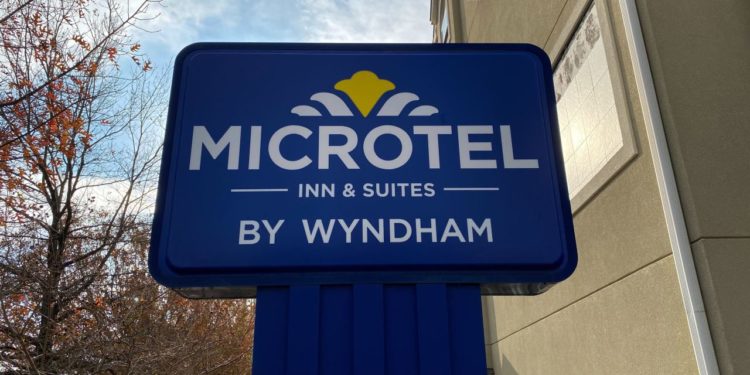 City of Austin sued over plan to use motel to house homeless