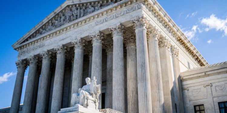 U.S. Supreme Court Sides with Trump Administration on ‘Remain in Mexico’