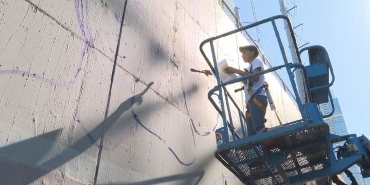 New downtown mural artists share skills in schools to inspire kids to create