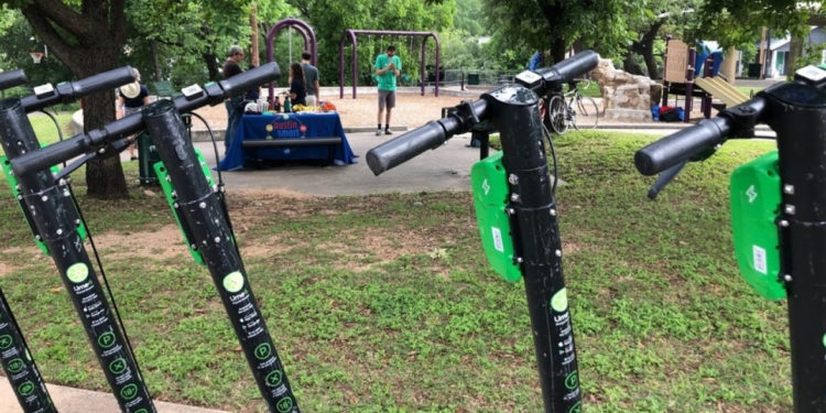 Electric scooters should be allowed on some parkland trails, Austin Parks and Recreation says