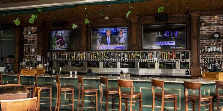 So You Want To Go A Bar In Texas. Here’s What You’ll Need To Know.