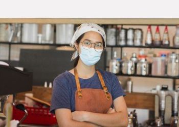 Texas’ Front-line Workers in the Pandemic are Predominantly Women and People of Color, Analysis Finds