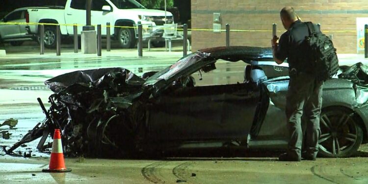 U.S. 183A South closed, 2 dead after hit-and-run crash in Leander