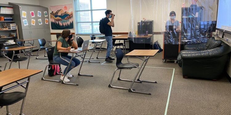 Leander ISD begins in-person schooling at 25% capacity