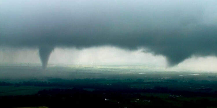 Weather Q&A: Chasing Tornadoes in 2020