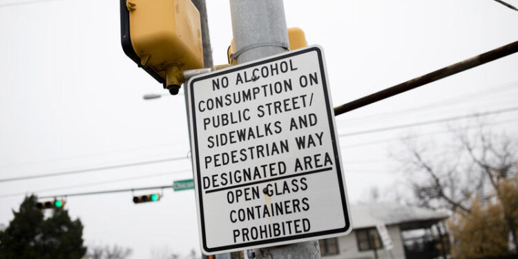 Austin City Council Set To Undo Ban Against Public Drinking In East Austin