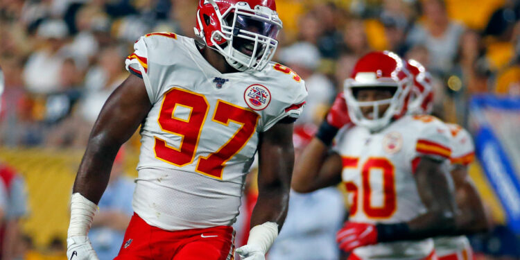 Chiefs lineman Alex Okafor sponsors program for his Pflugerville elementary school