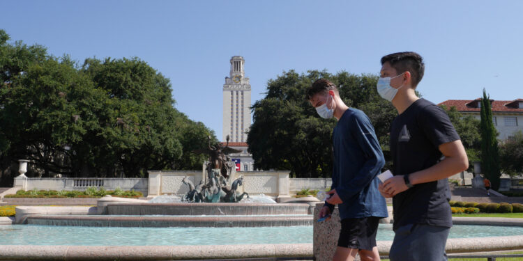 UT Austin asks students to quarantine, get COVID-19 tested before Thanksgiving travel