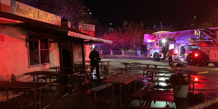Fire damages legendary Austin BBQ restaurant
