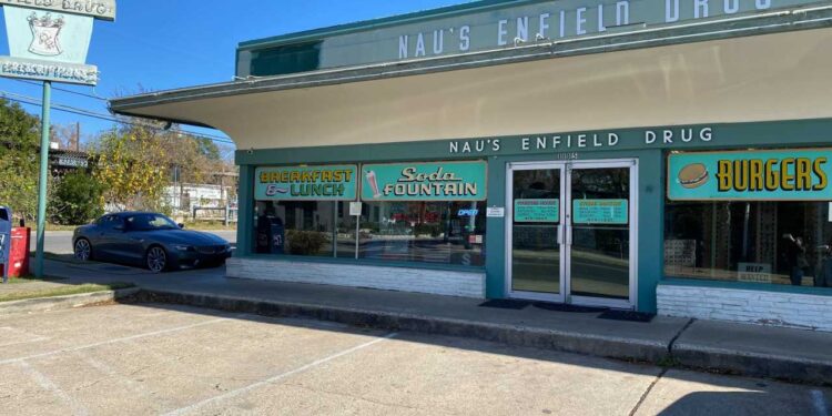 Austin business’ antique Coca-Cola signs stolen