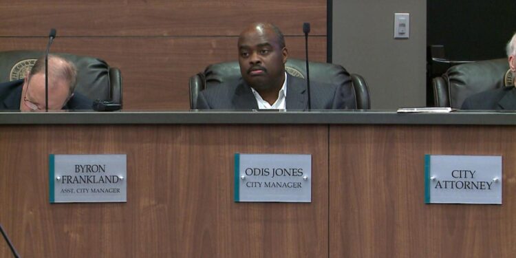 Former Hutto City Manager sues city leaders for racial discrimination and breach of contract