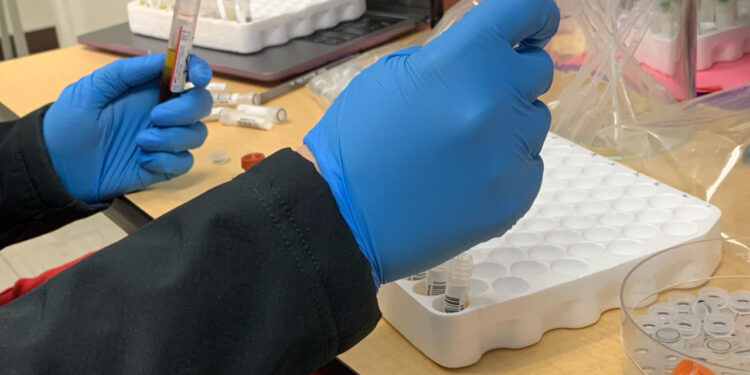 Austin adolescents sign up for Moderna COVID-19 vaccine trial