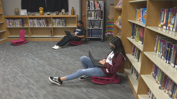 Lockhart students can now access more books digitally