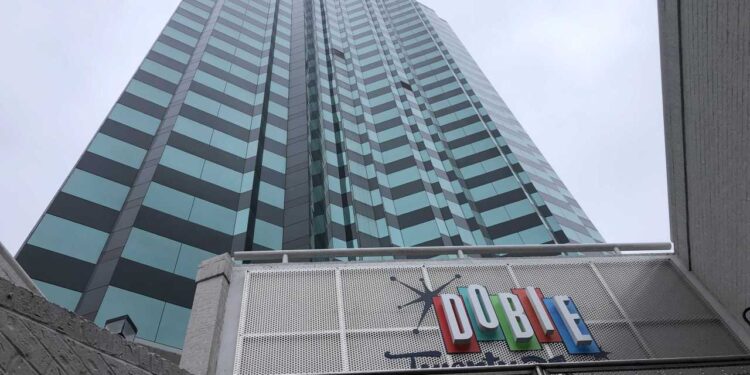 Austin apartment near UT Austin restores heat