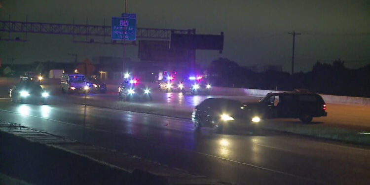Southbound I-35 shut down near Parmer Lane after person hit by cars, police say
