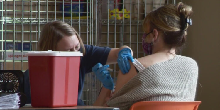 City leaders push for door-to-door COVID vaccines in east Austin neighborhoods