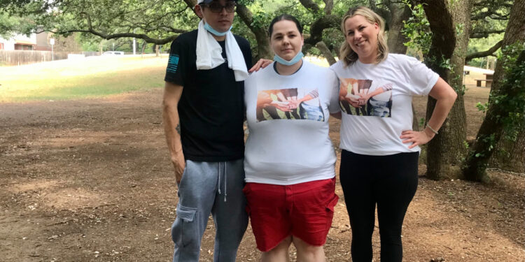 Texas volunteer group connects kidney transplant patient with donor