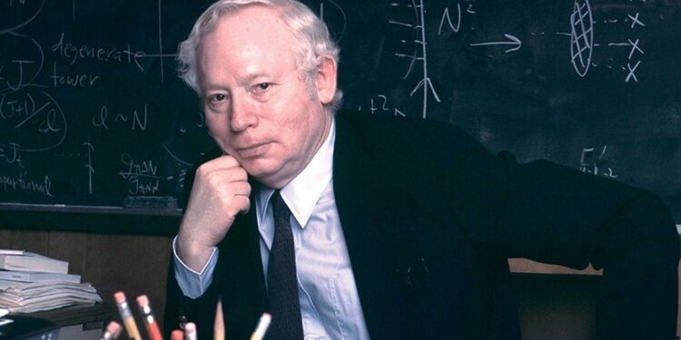 UT professor Steven Weinberg dies at 88