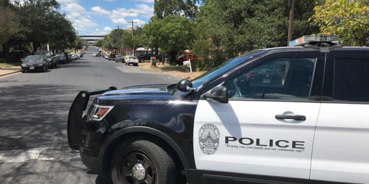 Woman reportedly held against her will inside east Austin apartments Wednesday