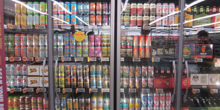 Texans can buy beer and wine Sunday at 10 a.m. for first time