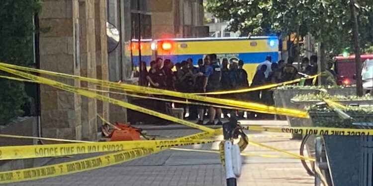 Suspicious package found in downtown Austin not a threat, area cleared
