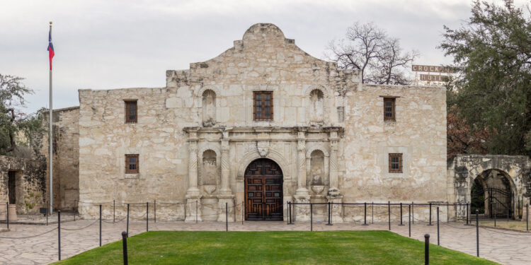 Texas’ White Guy History Project