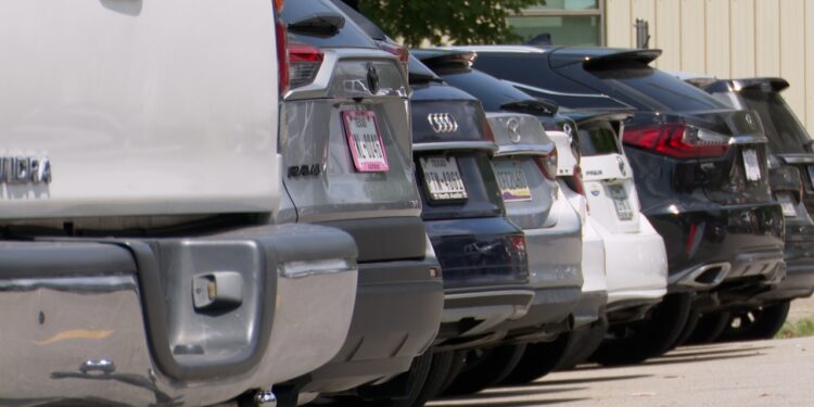 Fewer open pools in Austin present parking problems