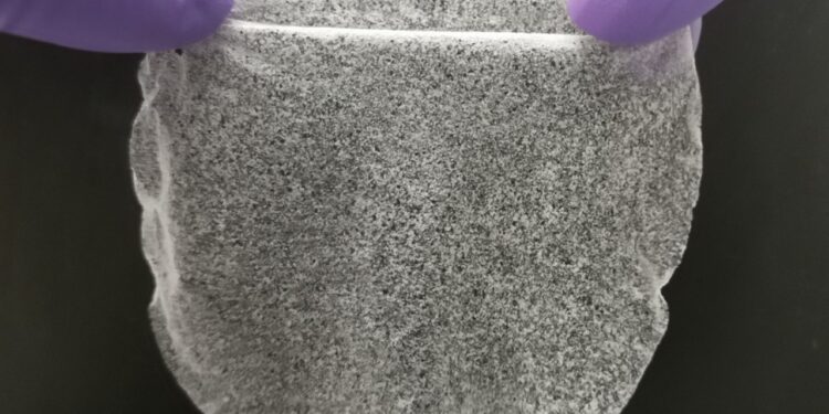 Texas researchers farm water from thin air