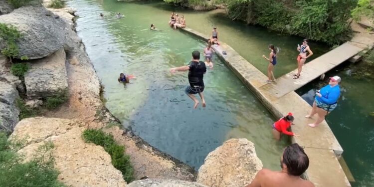 No swimming in Jacob’s Well until it clears up