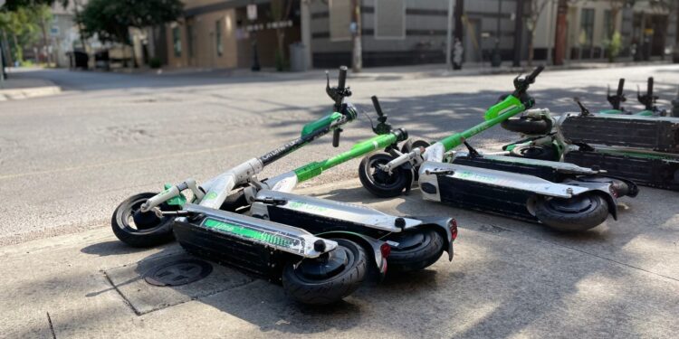 Texas ER doctor blasts e-scooters in speech — “Guess what? You need surgery”