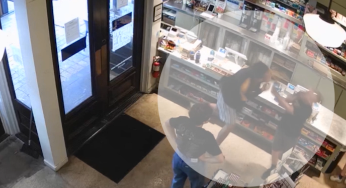 Texas grocery store manager punched in face