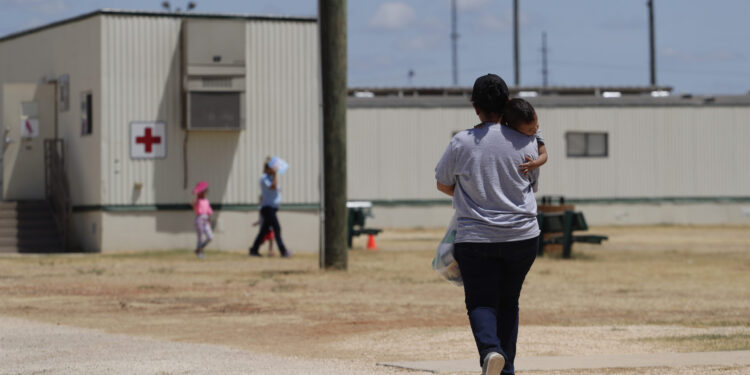 Immigrant Moms Get Rare Win in Long-fought Family Detention Case