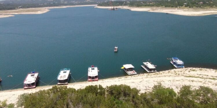 What to do if you have an emergency on Lake Travis
